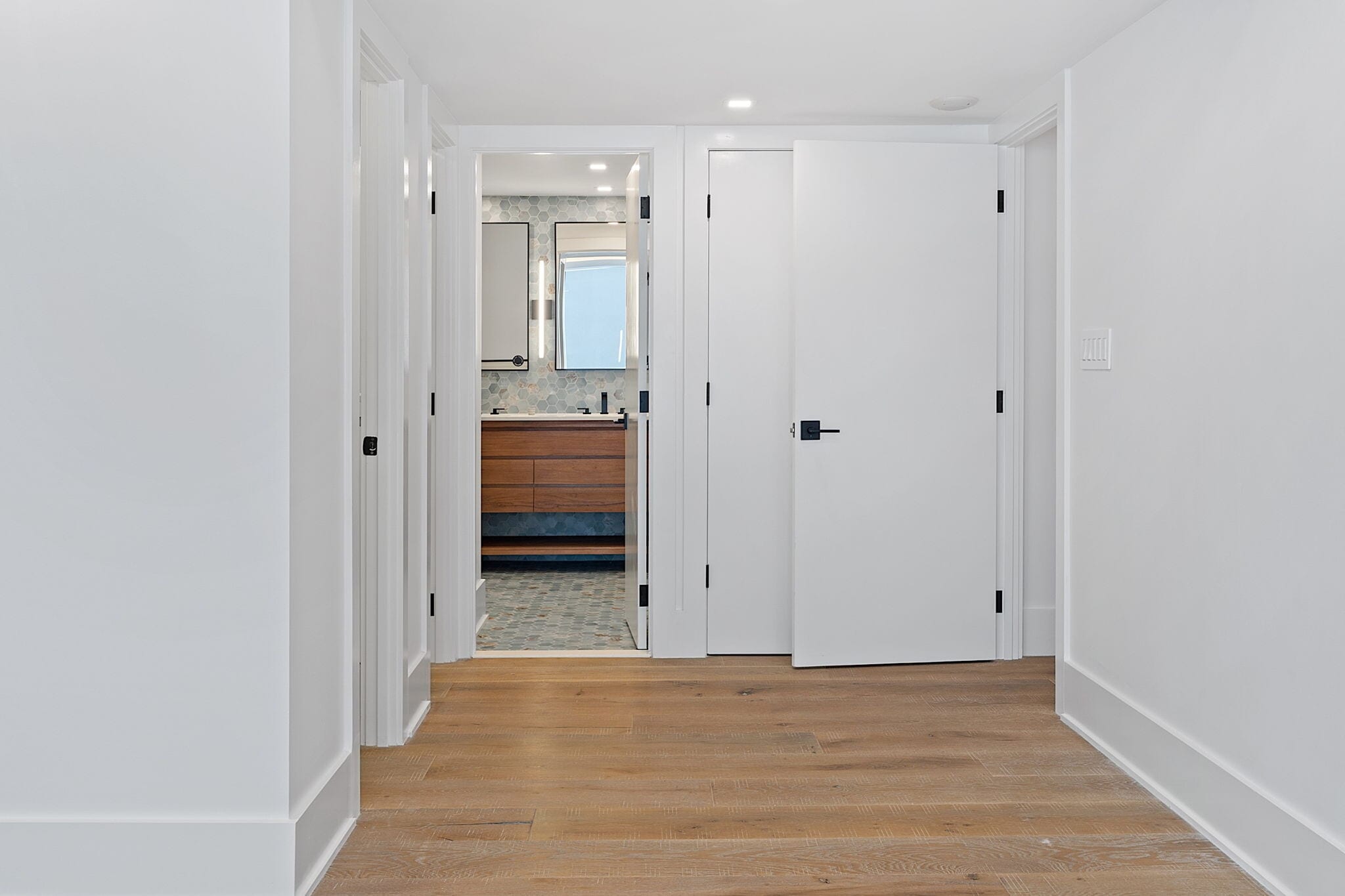 Entrance to Master Bath - 4020 Galt Ocean Dr