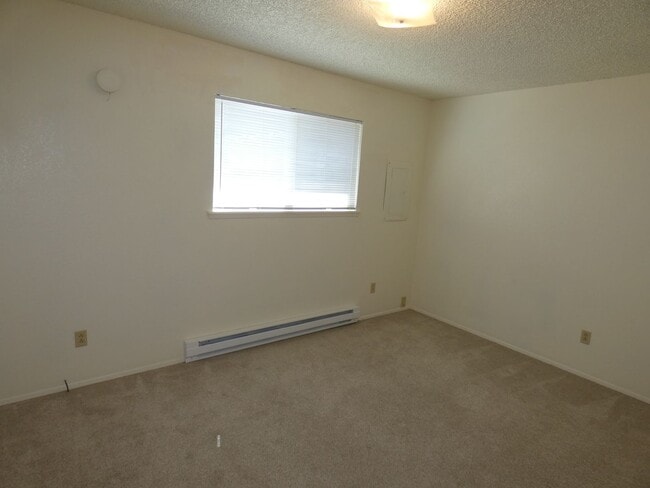 Building Photo - **Beautiful Duplex**