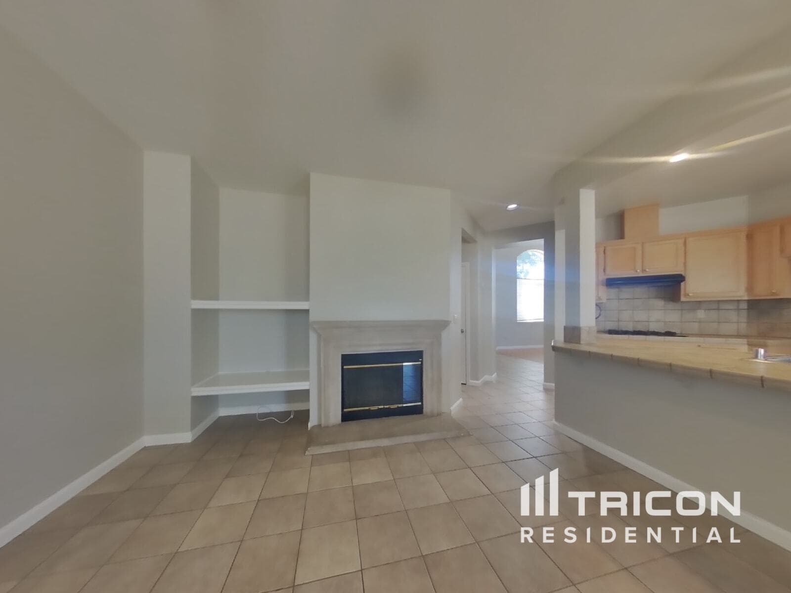Building Photo - 4684 Cove Ln