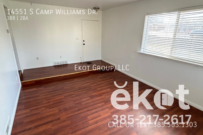 Building Photo - 14551 S Camp Williams Rd