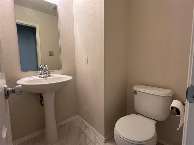 Building Photo - 5712 Calloway Dr