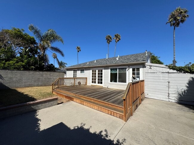 Building Photo - 2352 Pierpont Blvd
