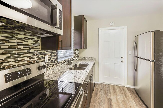Building Photo - 2459 Indigo Dr