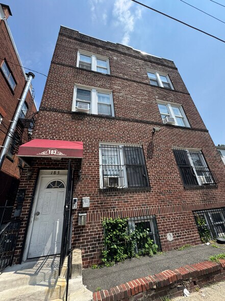 Building Photo - 183 W Bigelow St