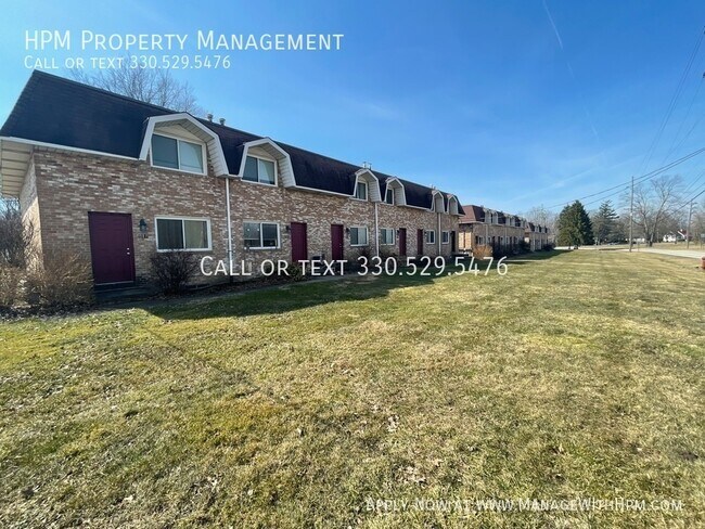 Building Photo - 143 W Overdale Dr