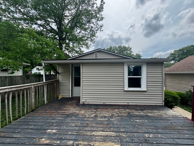 Building Photo - Charming 2-Bed, 1-Bath Single-Family Home in Coal Valley – Available Now!