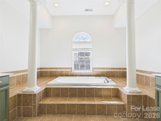 Building Photo - 1116 Crooked River Drive