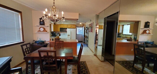 Building Photo - 2 bedroom lakeview condo in Lake Ozark for rent