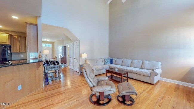 Building Photo - 401 Waverly Hills Dr