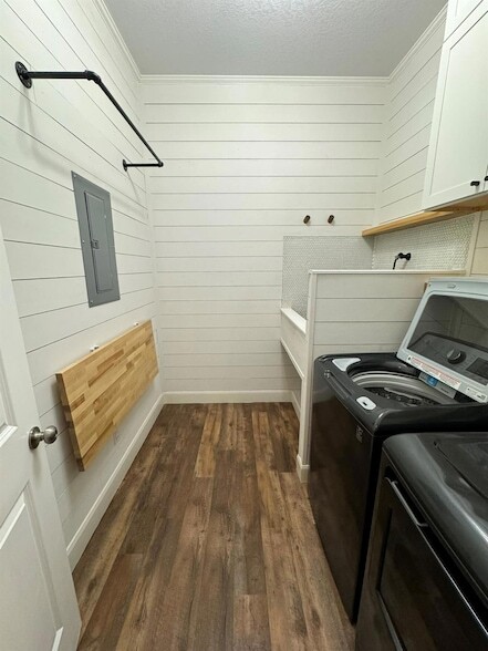 Building Photo - 28815 Chaffin Light