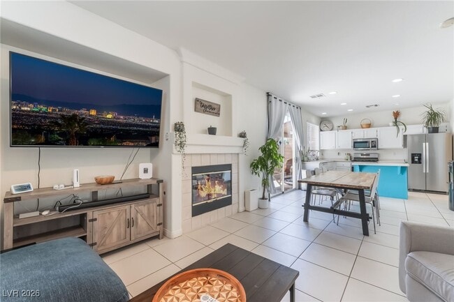 Building Photo - 8179 Palace Monaco Ave