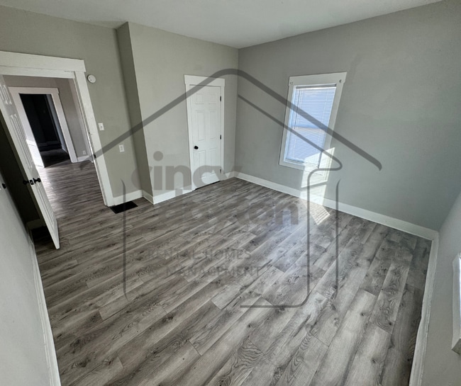 Building Photo - 314 Charles St