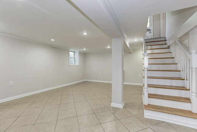 Building Photo - 4933 47th St NW