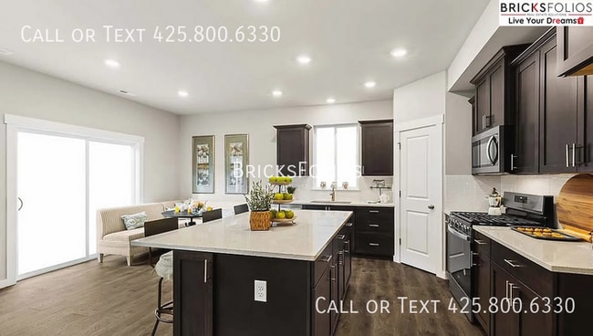 Building Photo - Your Dream Home Awaits in Port Orchard!