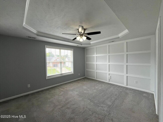 Building Photo - 1508 Thoroughbred Trail