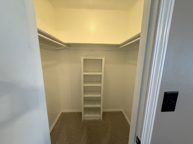 Building Photo - 714 E Beaver St