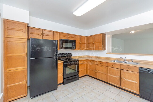 Building Photo - 29 S Floyd St