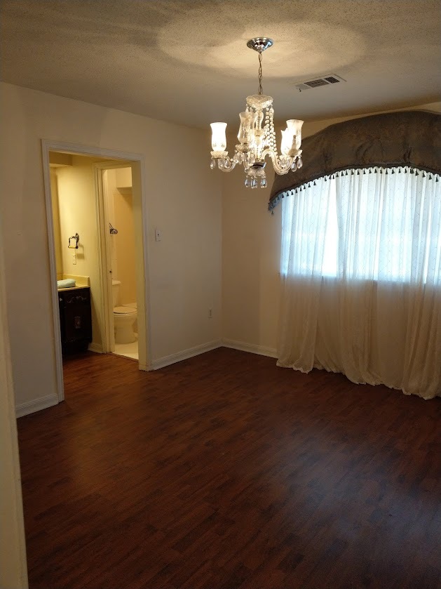 Building Photo - 127 Oakwood Dr