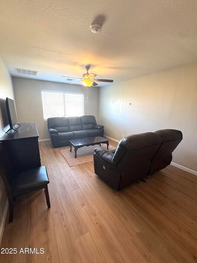 Building Photo - 7408 S 37th Dr