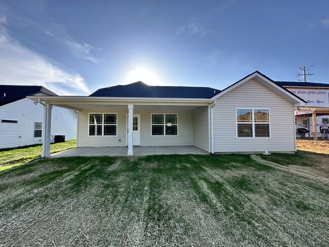 Building Photo - 1020 Addler Dr