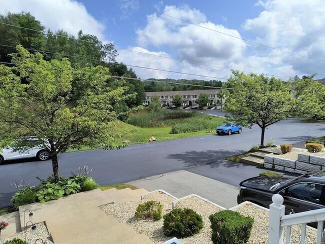 Building Photo - 28 Owens Dr