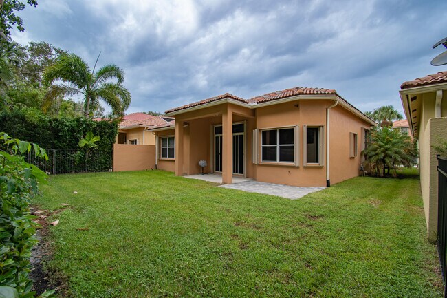 Building Photo - 10265 Isle Wynd Ct
