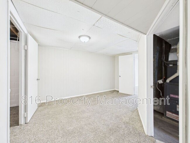 Building Photo - 1004 Anderson St