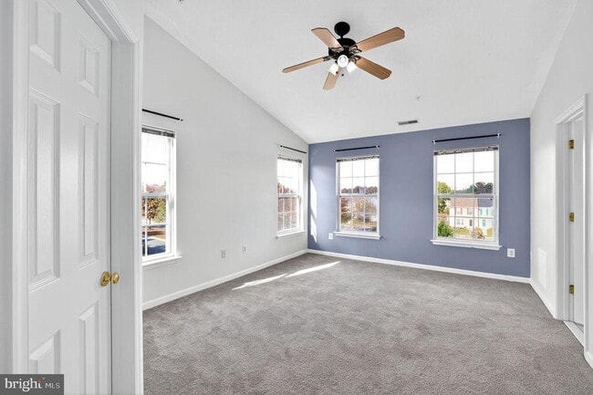 Building Photo - 5015 Leasdale Rd
