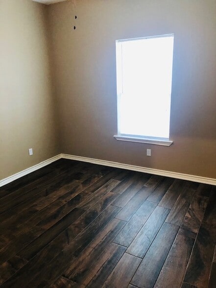 bedroom #2 - 1630 Samples Rd