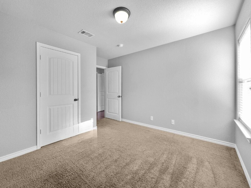 Building Photo - 511 Kacie Dr