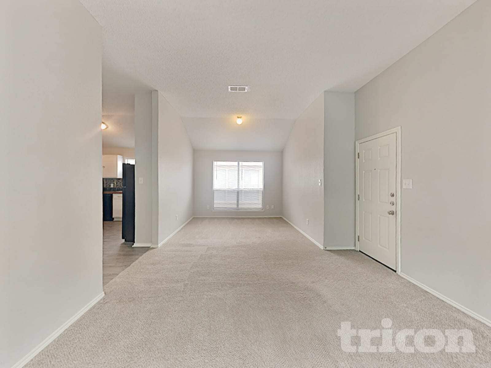 Building Photo - 10525 Flamewood Dr