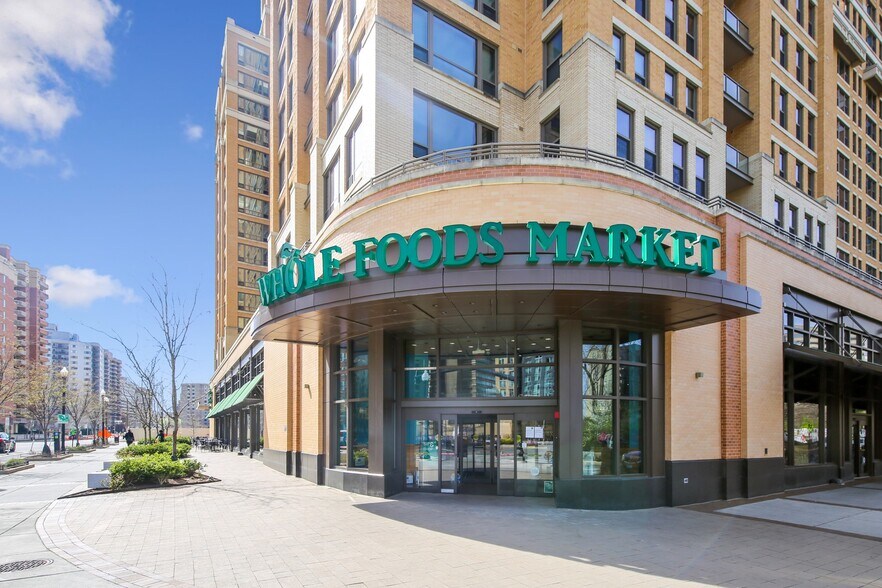 Building Photo - 1830 Columbia Pike