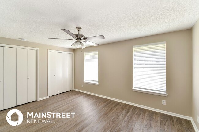 Building Photo - 1731 Brandenburg Dr