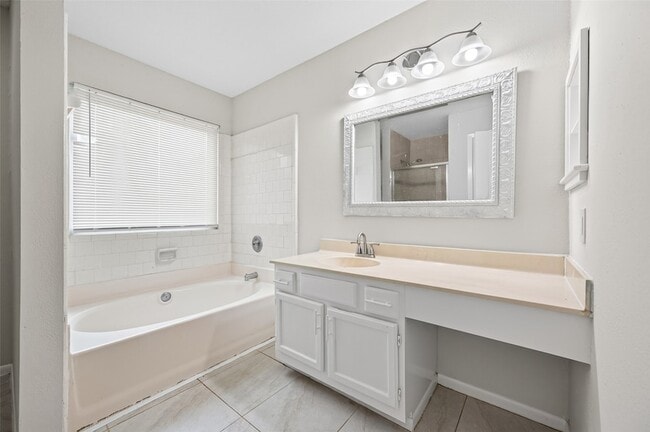 Building Photo - 10419 Appleridge Dr