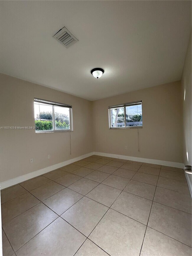 Building Photo - 8791 SW 87th St