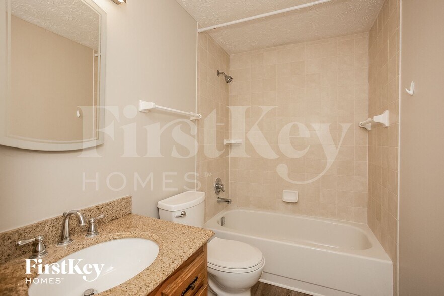 Building Photo - 8053 Harvest Ln