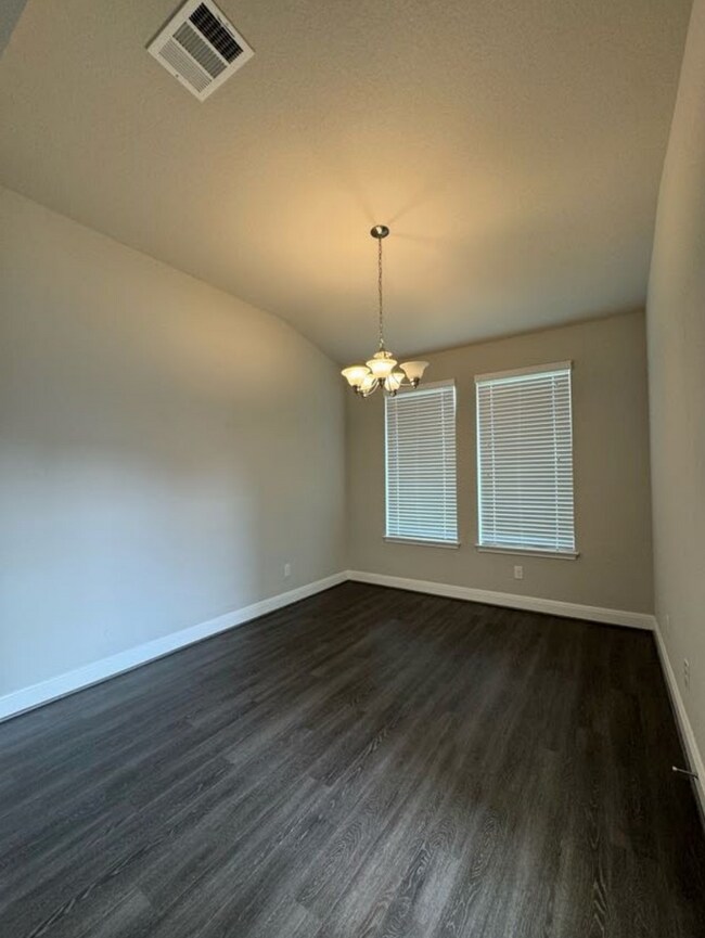 Building Photo - 6707 Gailan Ranch