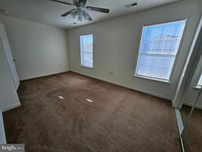 Building Photo - 89 Bay Hill Ln