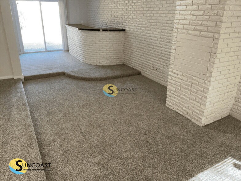 Building Photo - 4805 Locksley Ave