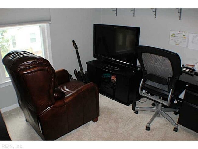 Building Photo - Lovely 4 bedroom home in Salem Woods area of Virginia Beach