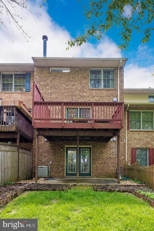 Building Photo - 1323 Lindsay Ln