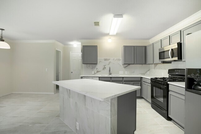 Building Photo - 10506 Sugar Trace Dr