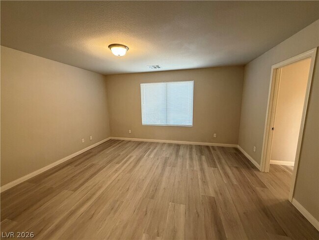 Building Photo - 6055 Montana Peak Ave