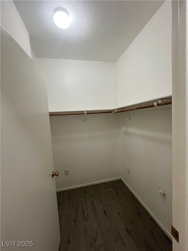 Building Photo - 673 Peachy Canyon Cir