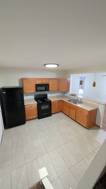 Building Photo - 20 1/2 Rock St