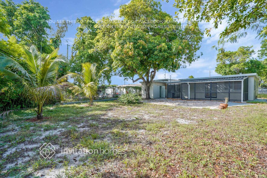 Building Photo - 5095 NE 17th Dr