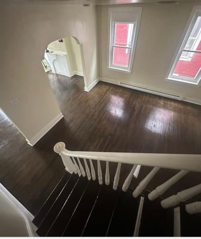 Building Photo - 3 Bedroom House for Rent