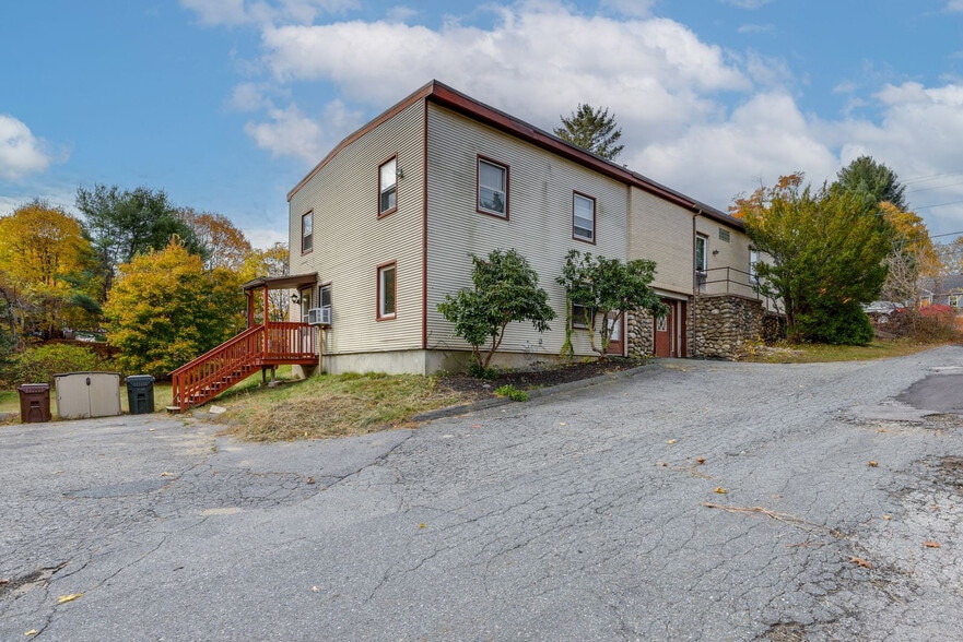 Building Photo - 37 Bryn Mawr Ave