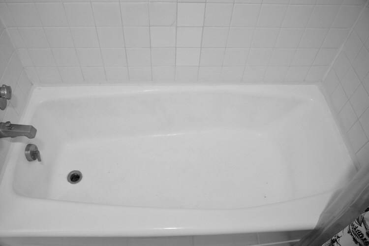 Tub - 2032 Belmont Rd NW