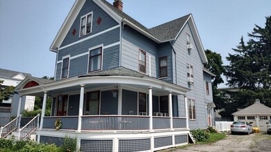 Building Photo - 15 Millbrook St